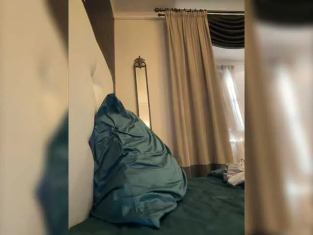 Live sex webcam photo for -Alessandra #276946692