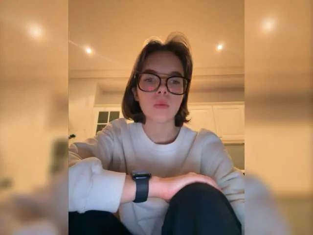 Live sex webcam photo for -Alessandra #277223056