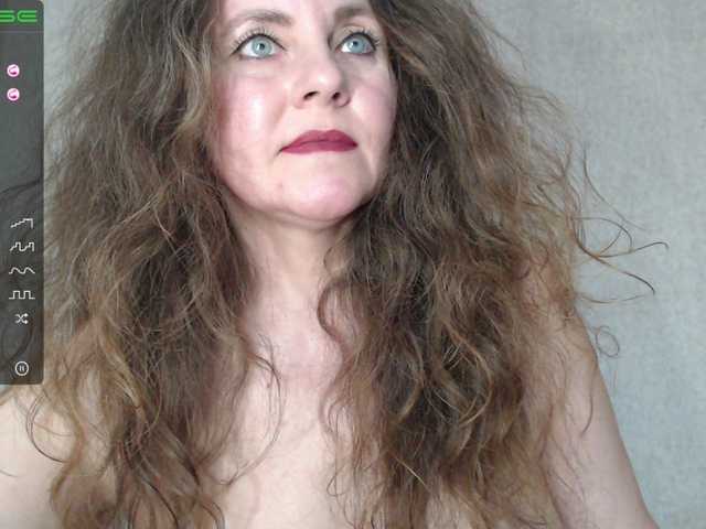 Live sex webcam photo for -Alyonushka- #272449370