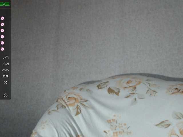 Live sex webcam photo for -Alyonushka- #272897818