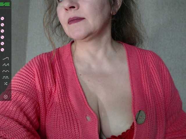 Live sex webcam photo for -Alyonushka- #272987549