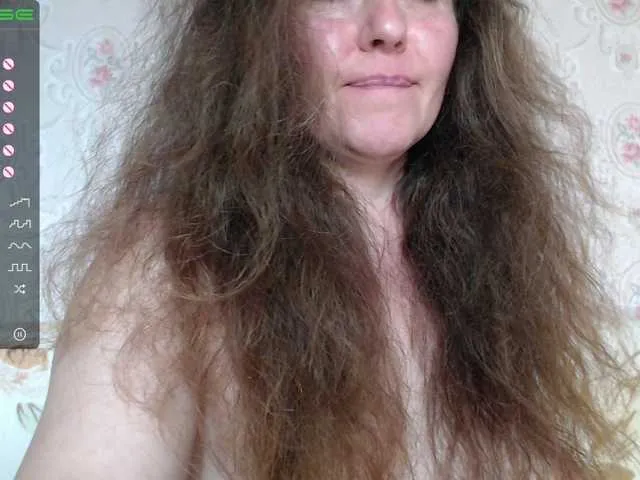 Live sex webcam photo for -Alyonushka- #273580076