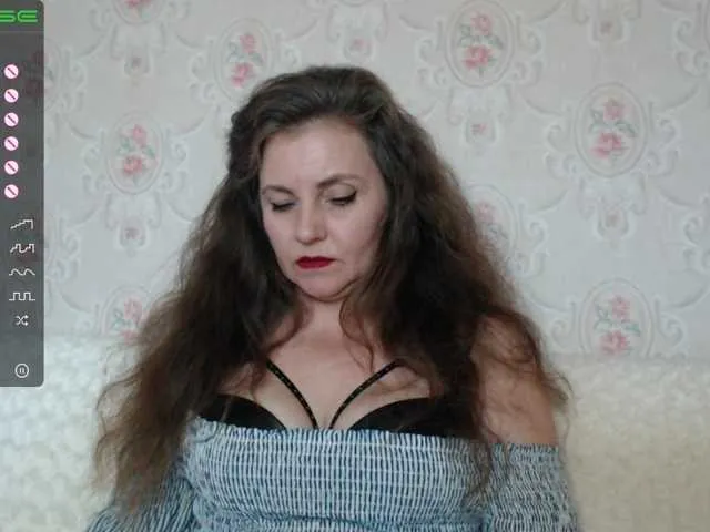 Live sex webcam photo for -Alyonushka- #273826088