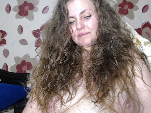 Live sex webcam photo for -Alyonushka- #275602381