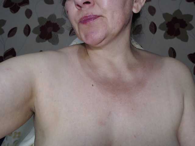 Live sex webcam photo for -Alyonushka- #275623325