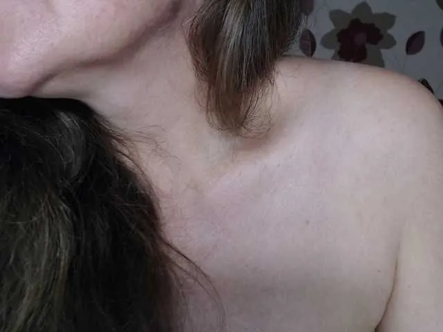 Live sex webcam photo for -Alyonushka- #275945899