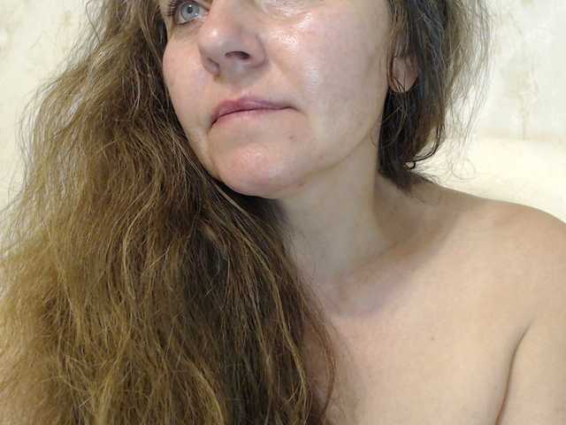 Live sex webcam photo for -Alyonushka- #276038160