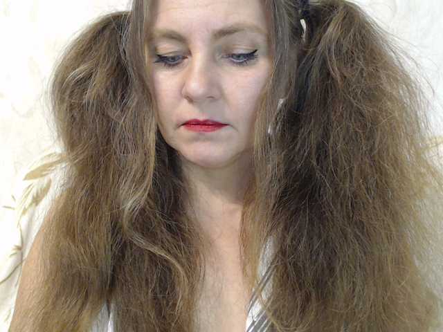 Live sex webcam photo for -Alyonushka- #276571227