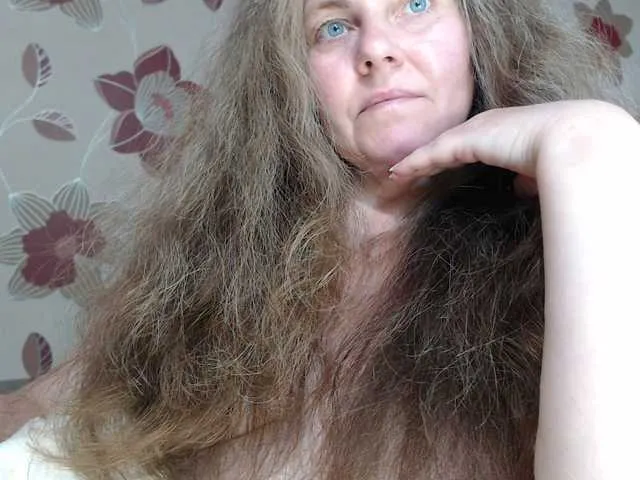 Live sex webcam photo for -Alyonushka- #278140550