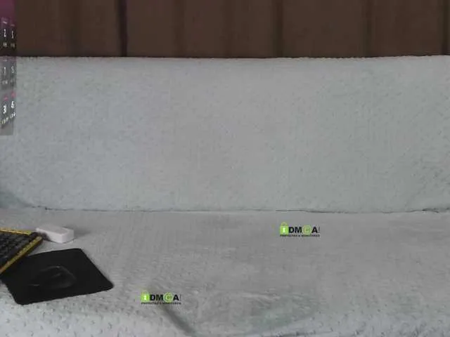 Live sex webcam photo for -Angel-Devil- #291699651