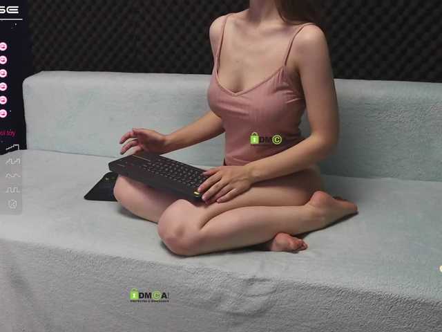 Live sex webcam photo for -AngelDevil- #275548825