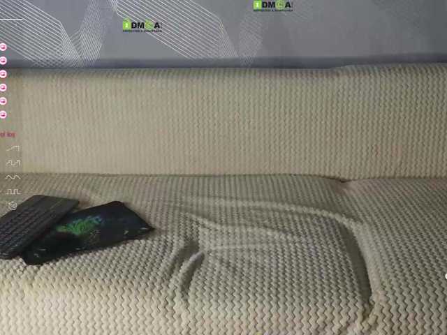 Live sex webcam photo for -AngelDevil- #276176090