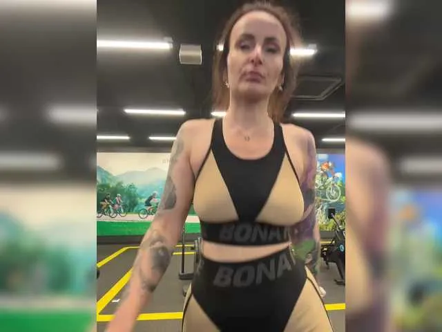 Live sex webcam photo for -AnnaMaria- #292276310