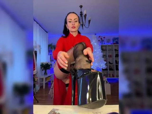 Live sex webcam photo for -AnnaMaria- #292476054