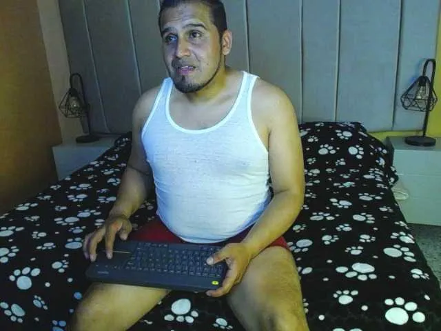 Live sex webcam photo for -Arthurr- #277190171