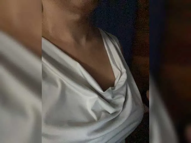 Live sex webcam photo for -BLONDYCAT- #273825824