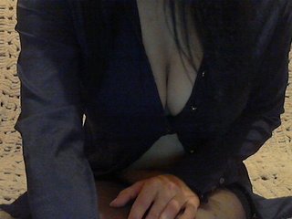 Live sex webcam photo for -Belle- #233590677