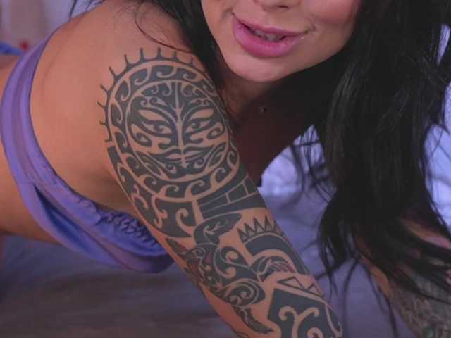 Live sex webcam photo for -Bombshell- #276576211