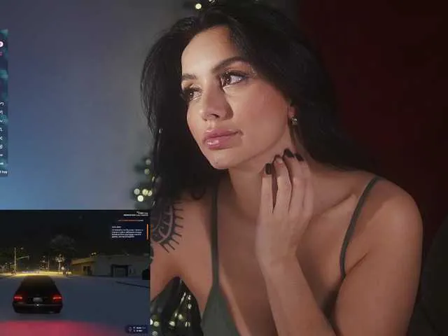 Live sex webcam photo for -Bombshell- #290277892