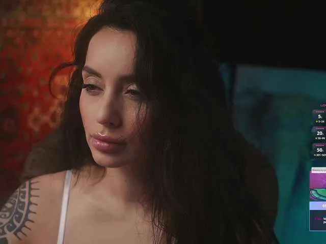 Live sex webcam photo for -Bombshell- #290554447