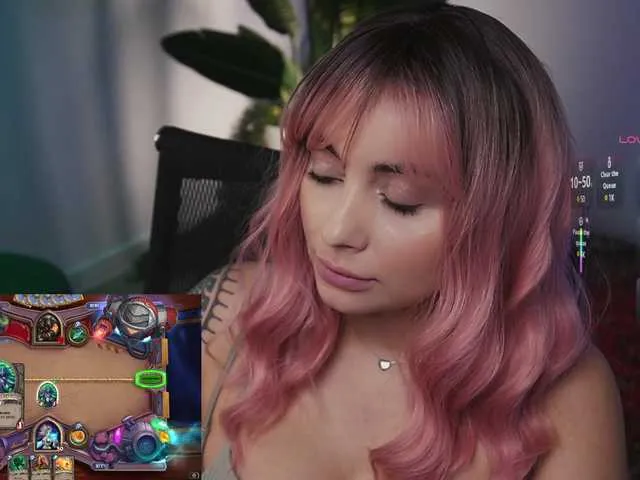 Live sex webcam photo for -Bombshell- #291521297