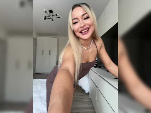 Live sex webcam photo for -Costa-rica- #290394167