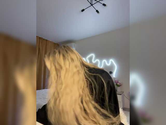 Live sex webcam photo for -Costa-rica- #290563368