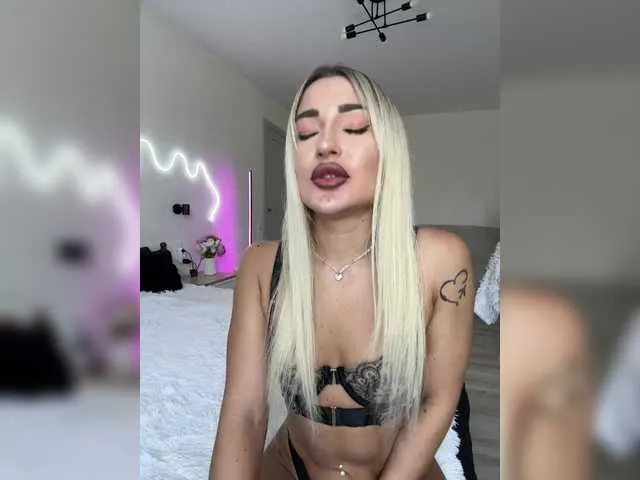 Live sex webcam photo for -Costa-rica- #291418409