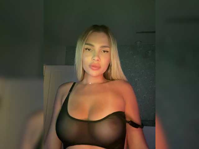 Live sex webcam photo for -Dirty-Bitch #290563348