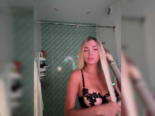 Live sex webcam photo for -Dirty-Bitch #290595847