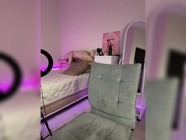 Live sex webcam photo for -Dirty-Bitch #290603282