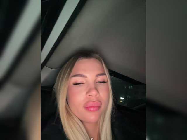 Live sex webcam photo for -Dirty-Bitch #290980312