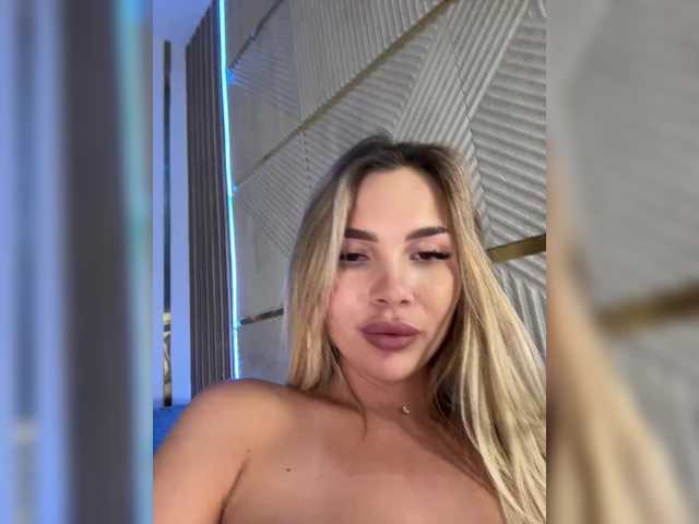 Live sex webcam photo for -Dirty-Bitch #291007189