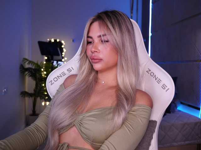 Live sex webcam photo for -Dirty-Bitch #291696272