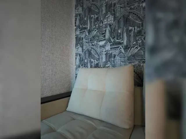 Live sex webcam photo for -EVO4KA- #291332400
