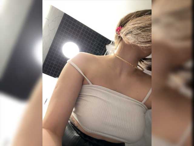 Live sex webcam photo for -EmilyBaby- #277153256