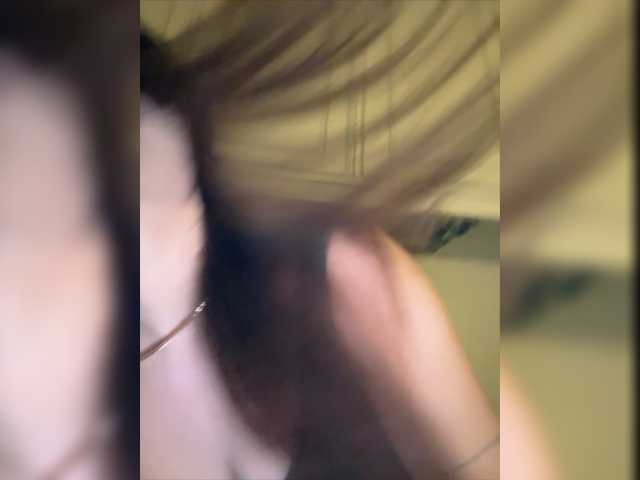 Live sex webcam photo for -EmilyBaby- #277376039