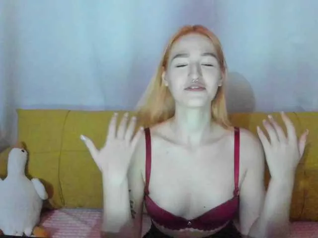 Live sex webcam photo for -Evmenida #276594529