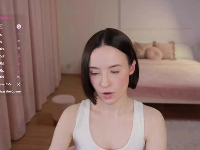 Live sex webcam photo for -FemaleEssence- #291341484