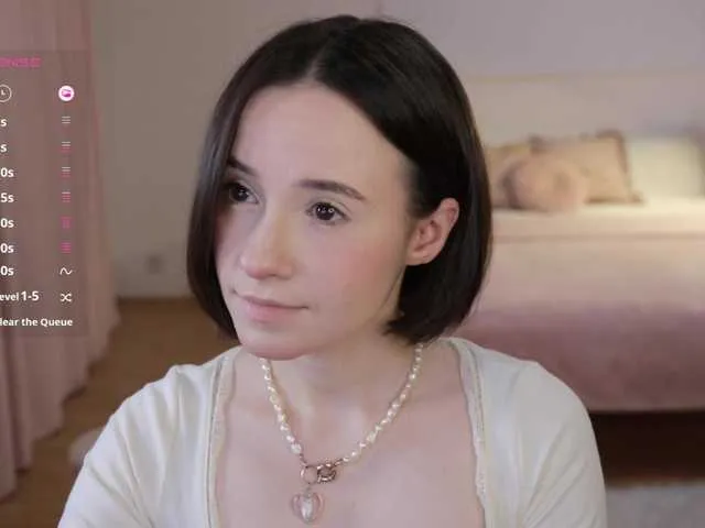 Live sex webcam photo for -FemaleEssence- #291497101