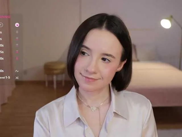 Live sex webcam photo for -FemaleEssence- #291537441