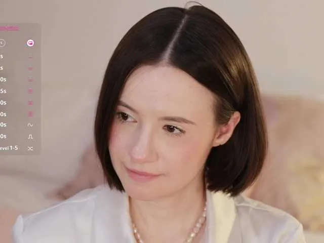 Live sex webcam photo for -FemaleEssence- #291584680