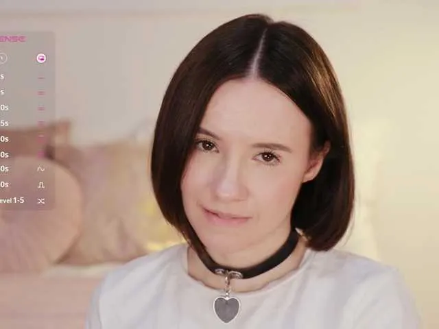 Live sex webcam photo for -FemaleEssence- #291658009