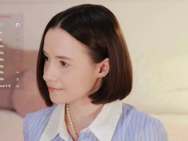 Live sex webcam photo for -FemaleEssence- #291671876