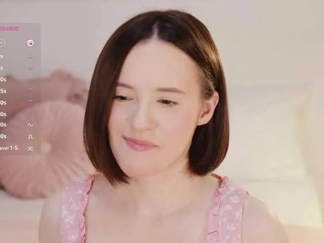 Live sex webcam photo for -FemaleEssence- #291814460