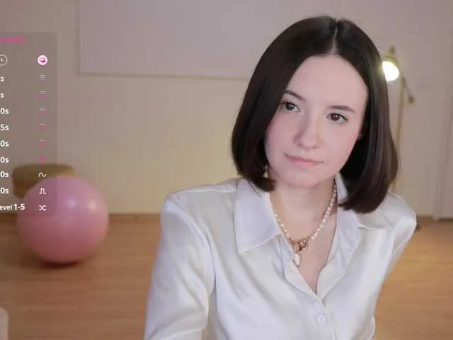 Live sex webcam photo for -FemaleEssence- #292029387