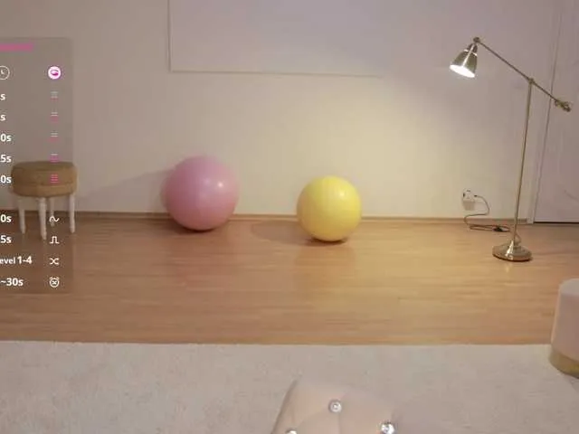 Live sex webcam photo for -FemaleEssence- #292223199