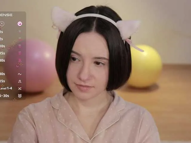 Live sex webcam photo for -FemaleEssence- #292245225