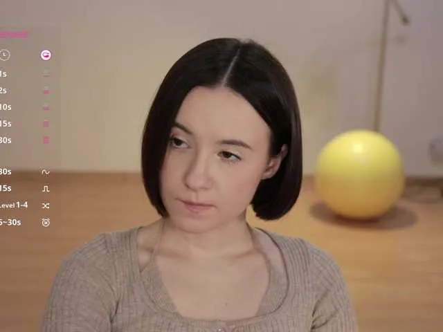 Live sex webcam photo for -FemaleEssence- #292285521