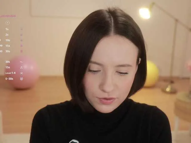 Live sex webcam photo for -FemaleEssence- #292403903